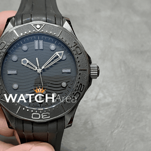 Omega - Seamaster - Black Dial - Black Rubber Strap