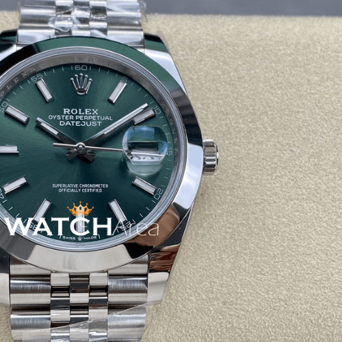 Rolex - Datejust 41 - Green Dial - Smooth Bezel - Jubilee Strap