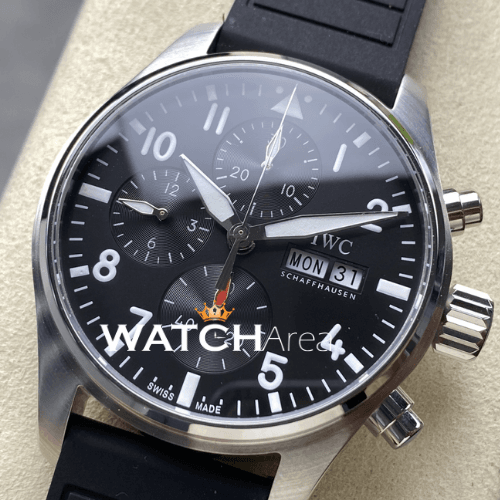 IWC - Pilot's Watch - Black Dial - Black Rubber Strap 2