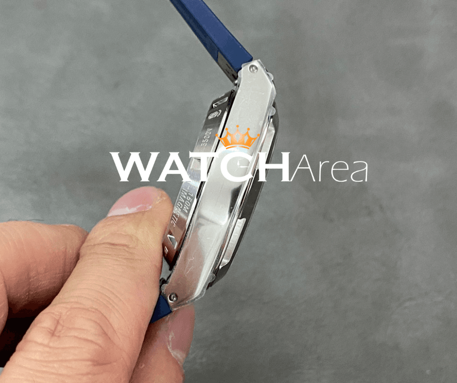 Vacheron Constantin - Overseas/Chronograph - Blue Dial - SS Case - Blue Rubber Strap 3