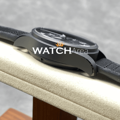 IWC - Pilot's Watch - Black Dial - Black Leather Strap 4