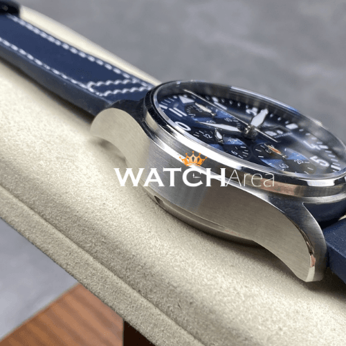 IWC - Pilot's Watch - Blue Dial - Blue Leather Strap 3