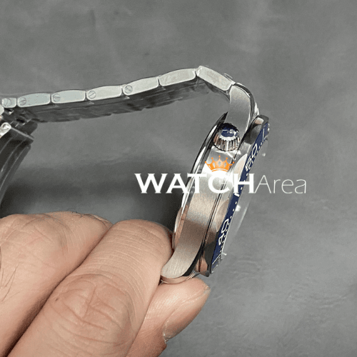 Omega - Seamaster - Blue Dial - SS Strap 3