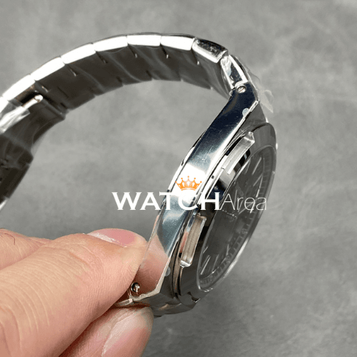 Vacheron Constantin - Overseas - Green Dial - SS Strap 3