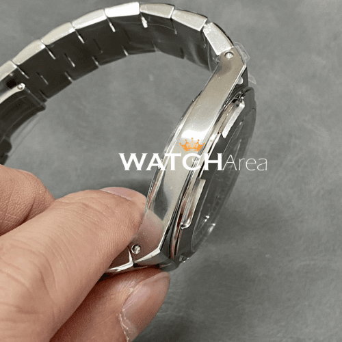 Vacheron Constantin - Overseas - Blue Dial - SS Strap 3