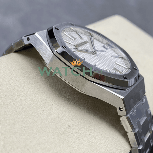 Audemars Piguet - Royal Oak - White Dial 3
