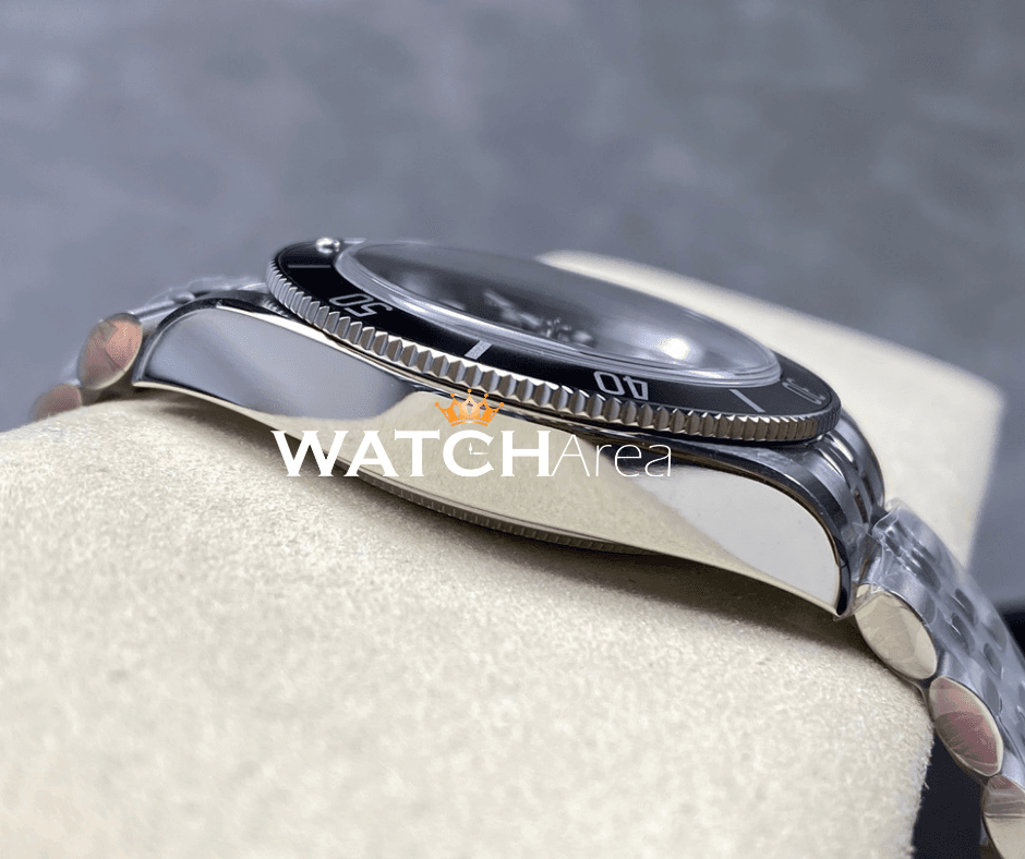 Tudor Black Bay - Black Dial - SS Strap 4