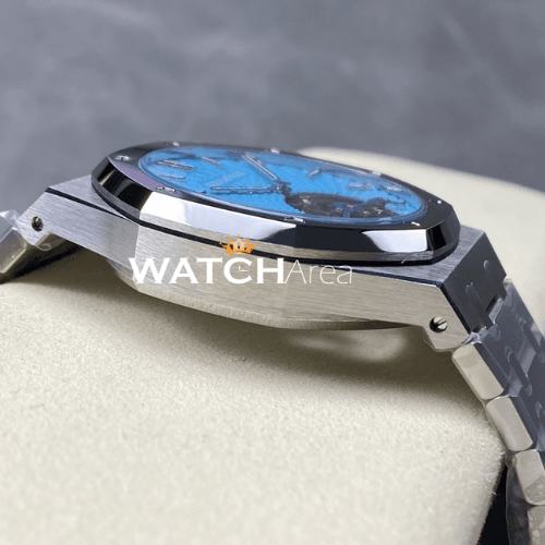Audemars Piguet - Royal Oak - Tourbillon - Sky Blue Dial 3