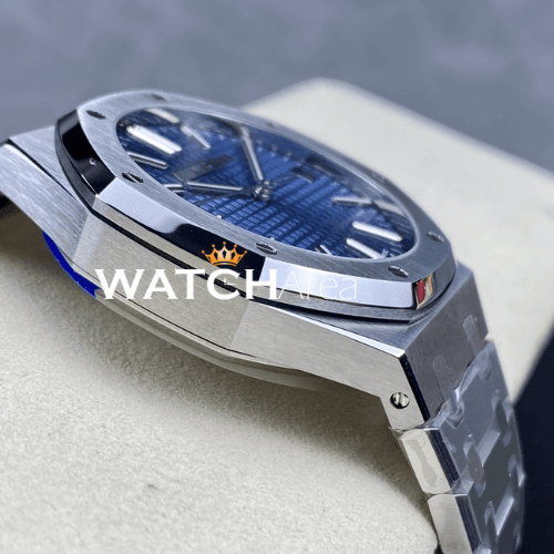 Audemars Piguet - Royal Oak - Blue Dial 3