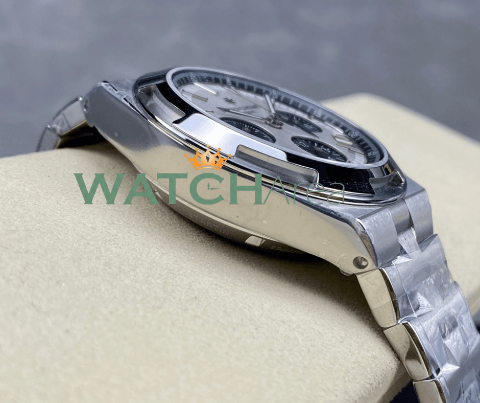 Vacheron Constantin - Overseas/Chronograph - White/Black Dial - SS Case - SS Strap 4