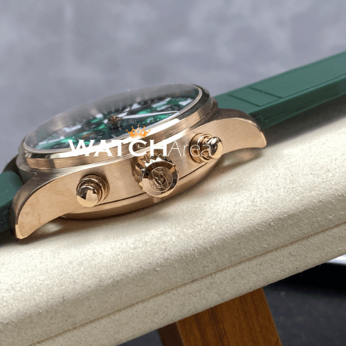 IWC - Pilot's Watch - Green Dial - RG Case - Green Rubber Strap 3