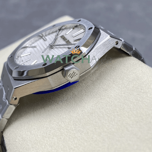 Audemars Piguet - Royal Oak - White Dial 4