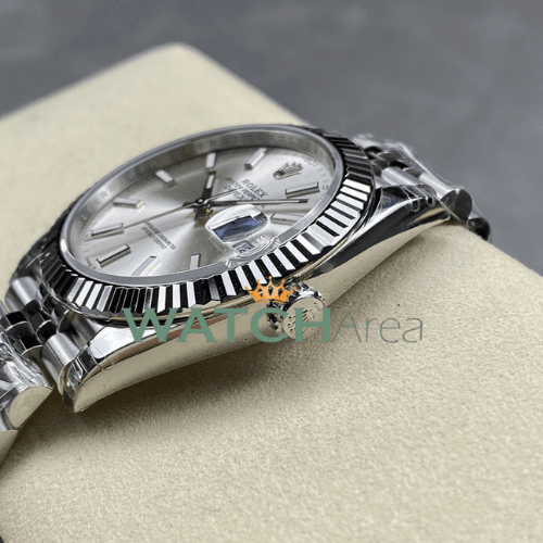 Rolex - Datejust 41 - SIlver Dial - Fluted Bezel - Jubilee Strap 3