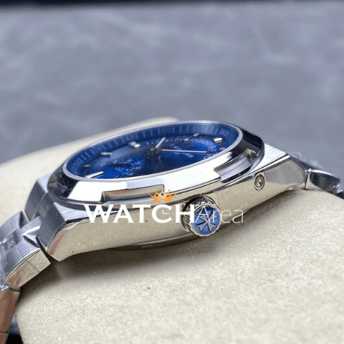 Vacheron Constantin - Overseas/Moon phase - Blue Dial - SS Strap 3