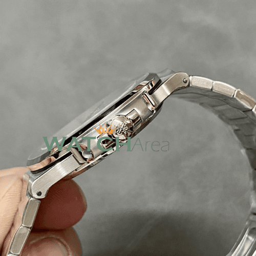 Patek Philippe - Nautilus - White Dial 4