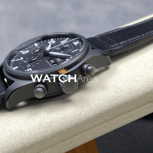 IWC - Pilot's Watch - Black Dial - Black Leather Strap 3