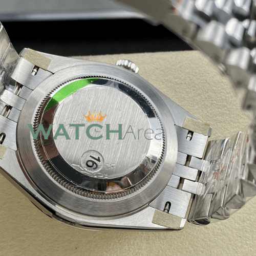 Rolex - Datejust 41 - SIlver Dial - Fluted Bezel - Jubilee Strap 6