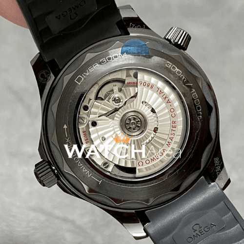 Omega - Seamaster - Black Dial - Black Rubber Strap 7