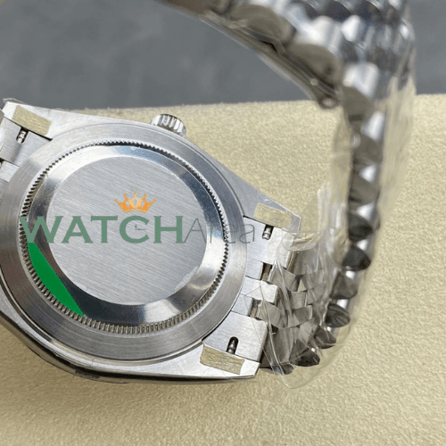 Rolex - Datejust 41 - White Dial - Fluted Bezel - Jubilee Strap 6