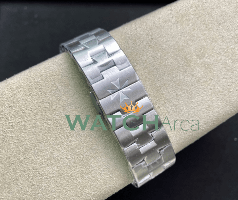 Vacheron Constantin - Overseas/Chronograph - White/Black Dial - SS Case - SS Strap 5