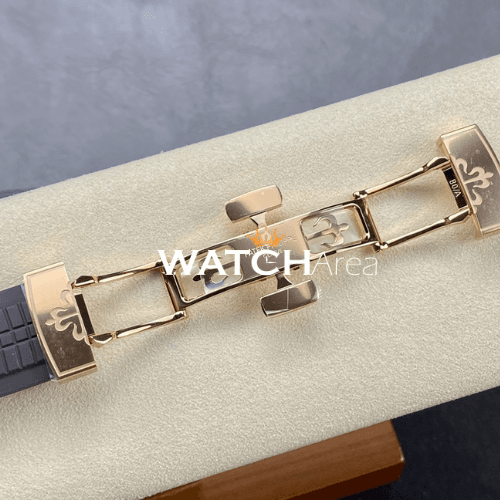 Patek Philippe - Aquanaut - Brown Dial 6