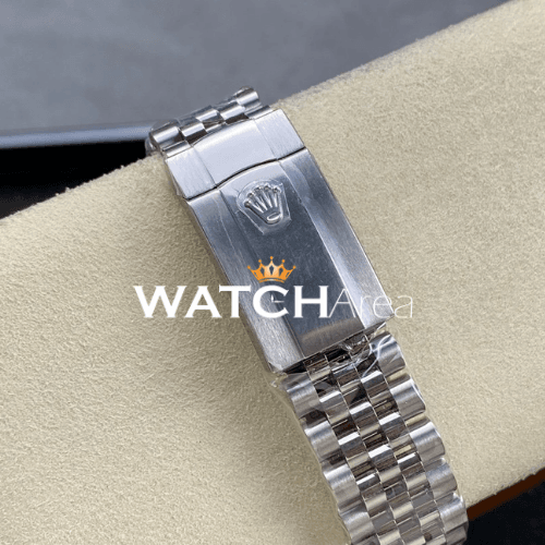 Rolex - Datejust 41 - Blue Dial - Smooth Bezel - Jubilee Strap 5