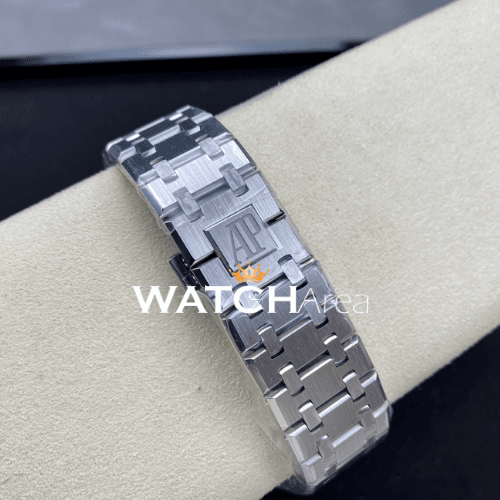 Audemars Piguet - Royal Oak - Blue Dial 5