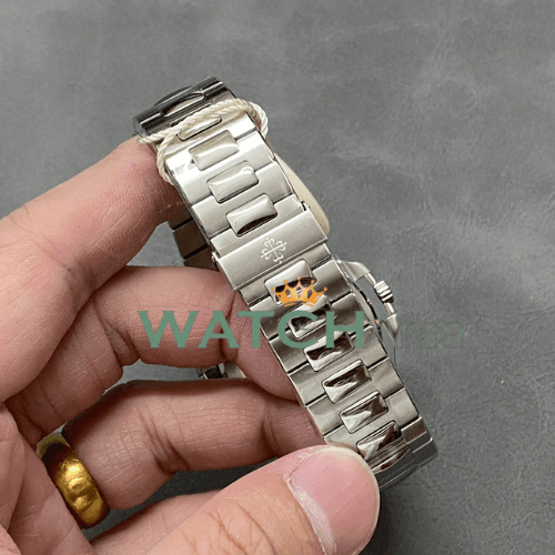 Patek Philippe - Nautilus - White Dial 5