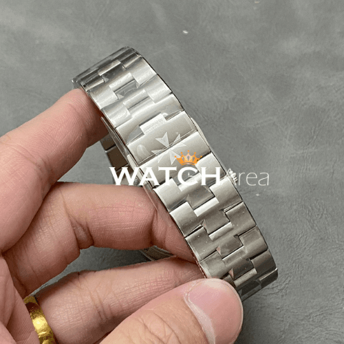 Vacheron Constantin - Overseas - Black Dial - SS Strap 5