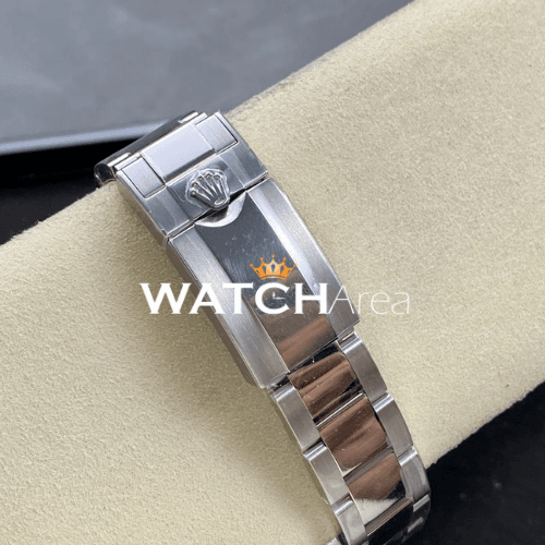 Rolex - GMT Master II/Pepsi - Black Dial - Oyster Strap 5