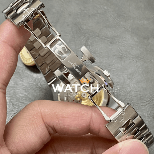 Patek Philippe - Nautilus - Blue Dial 6