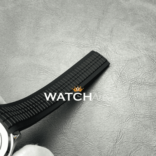 Patek Philippe - Aquanaut - Black Dial 4