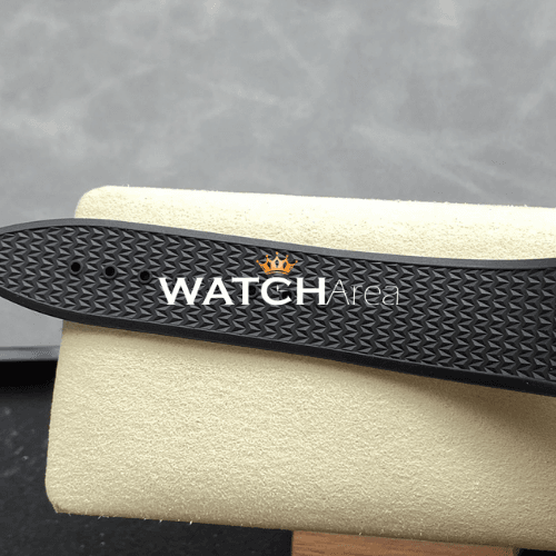 Vacheron Constantin - Overseas - Black Dial - Black Rubber Strap 5