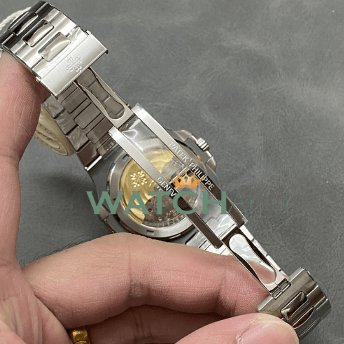 Patek Philippe - Nautilus - White Dial 6