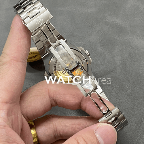 Patek Philippe - Nautilus/Tiffany & Co. - Tiffany Blue Dial 6