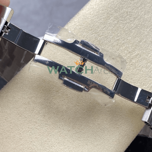 Vacheron Constantin - Overseas/Moon phase - White Dial - SS Strap 6