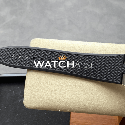 Vacheron Constantin - Overseas/Moon Phase - Black Dial - Black Rubber Strap 5